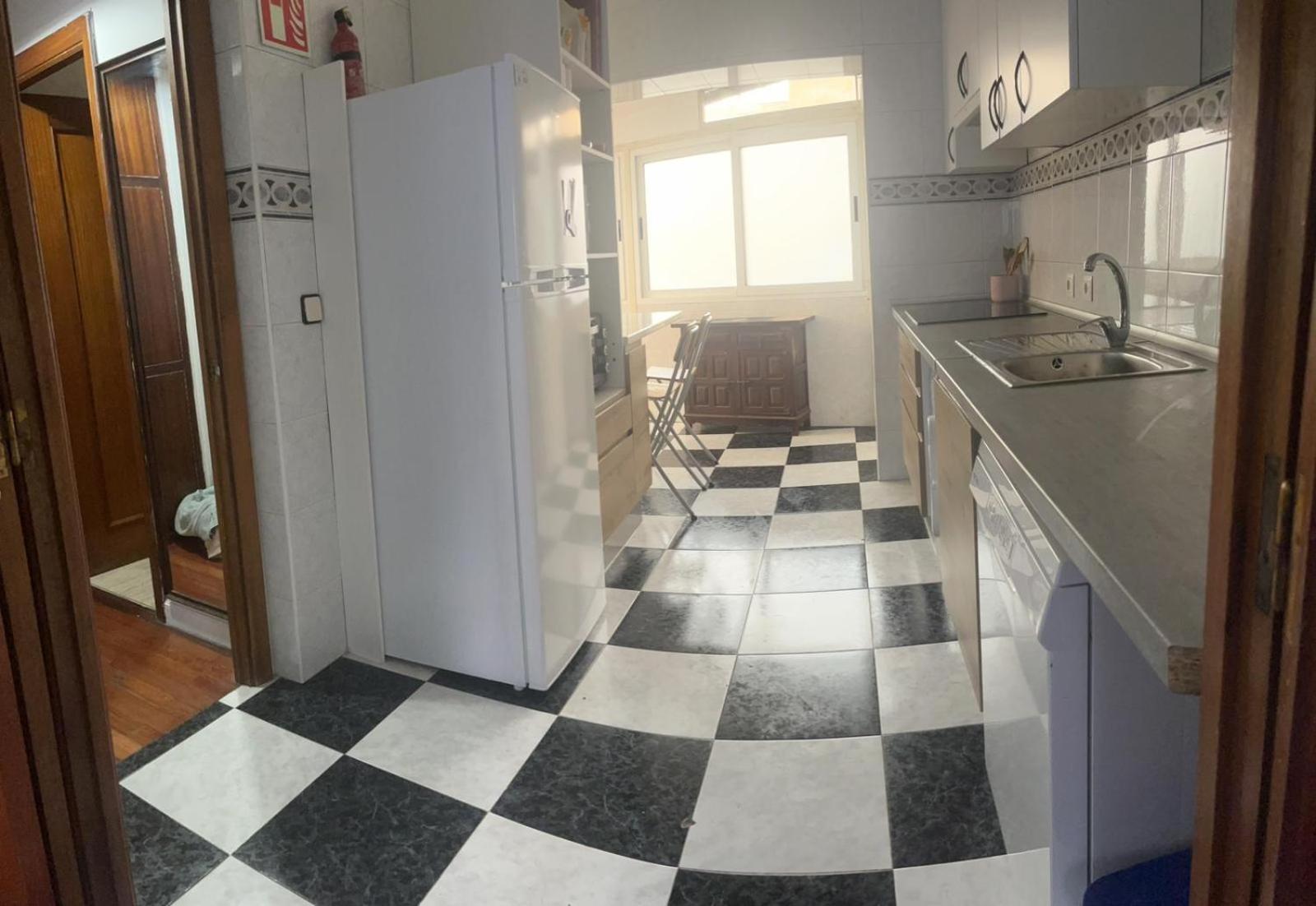 Appartement Avec Terrasse Santona Luaran gambar